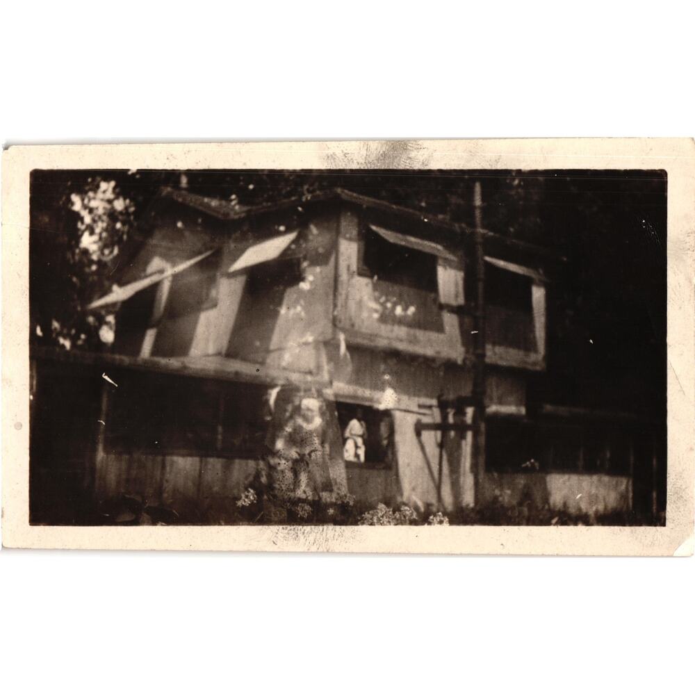 Double Exposure Ghostly Vintage Photo Surreal Abstract Extra People‎ Haunted